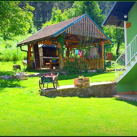 Holiday Home Stara Lika Perusic Bagian luar foto